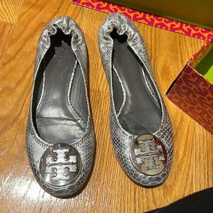 Silver python flats